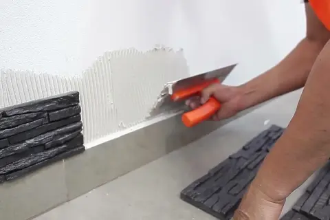 Jak skutecznie ciąć kamień dekoracyjny betonowy - najlepsze narzędzia i porady