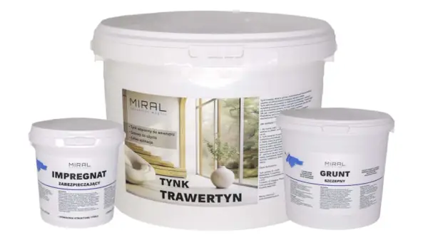 Zestaw produktów Miral: tynk trawertyn, impregnat i grunt. Idealne do stworzenia dekoracyjnej, naturalnej struktury na ścianach.