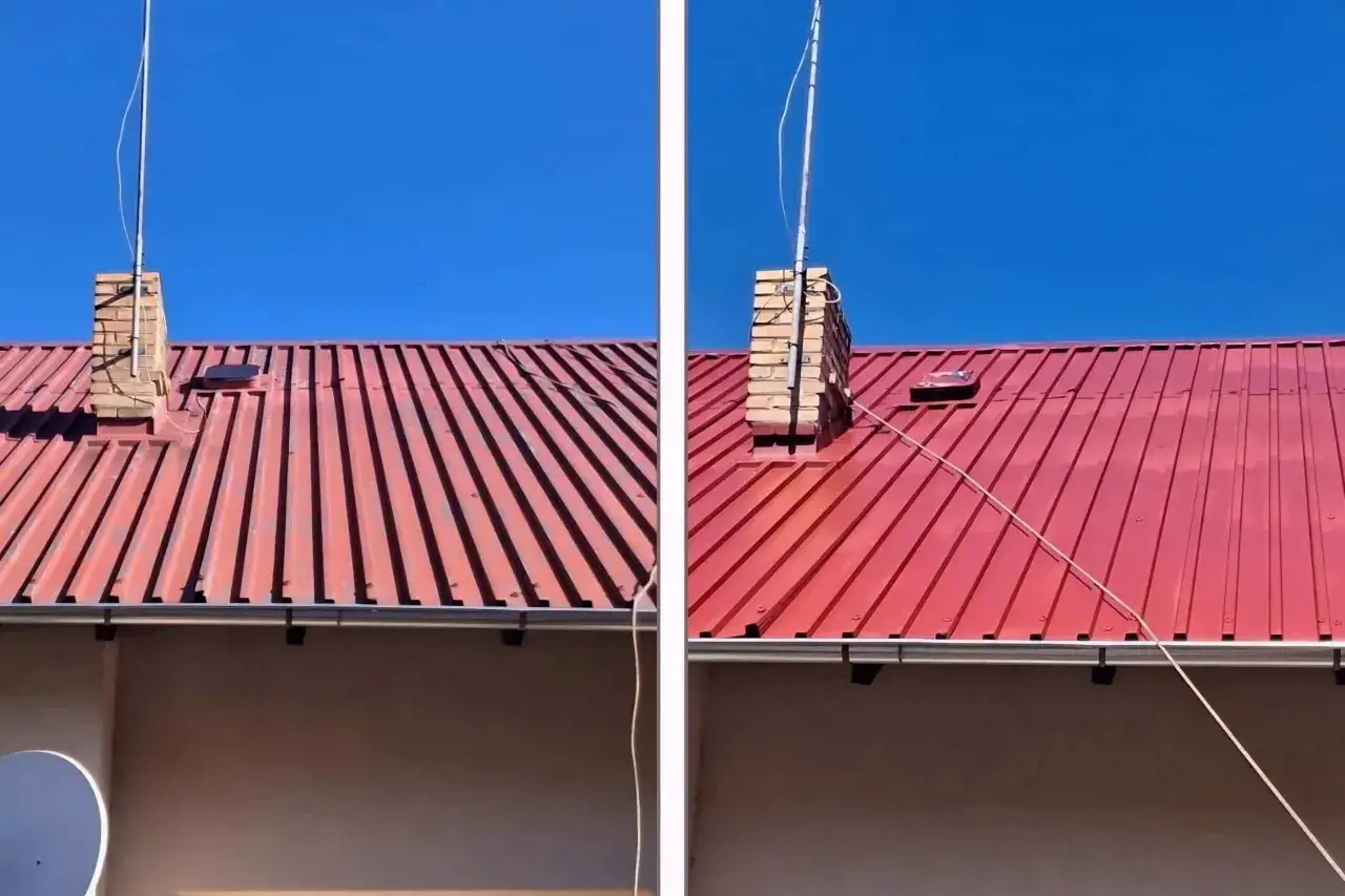 Czerwony dach z blachy, komin z cegły i antena. Sprawdź, jaka jest malowanie dachów cena za m2, by odnowić pokrycie.